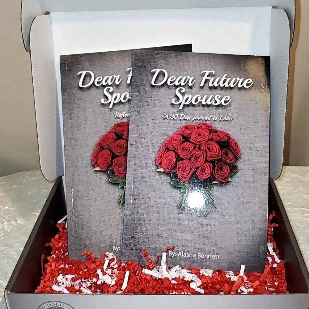 NIB Dear Future Spouse: A 30-Day Journal To Love by Alasha Bennett